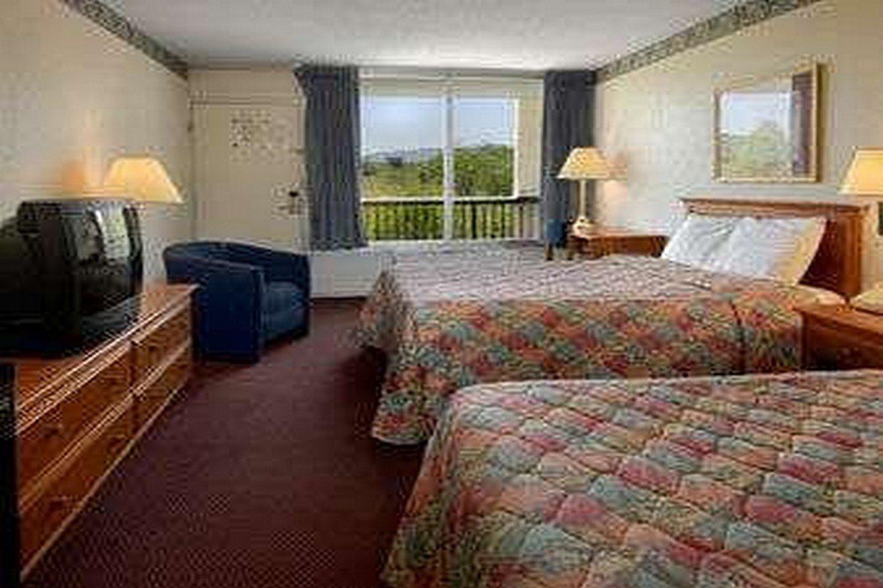 Knights Inn Ньюпорт Номер фото